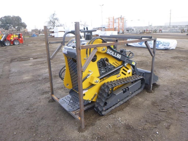 sdlanch-sdll60-skid-steer-track-loader-image-3