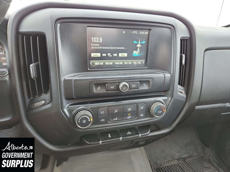 2019-chevrolet-silverado-1500-image-24