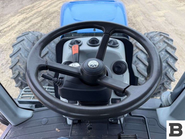 new-holland-t8.330-image-93