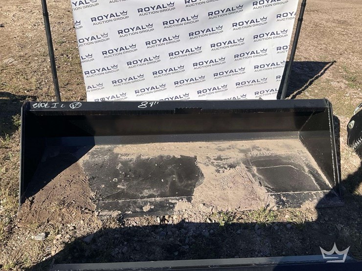 2025-swict-84in.-bucket-skid-steer-attachment-image-1