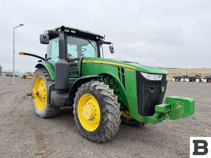 2011-john-deere-8310r-image-7