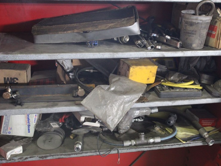 flammable-content-cabinet-with-content-image-3