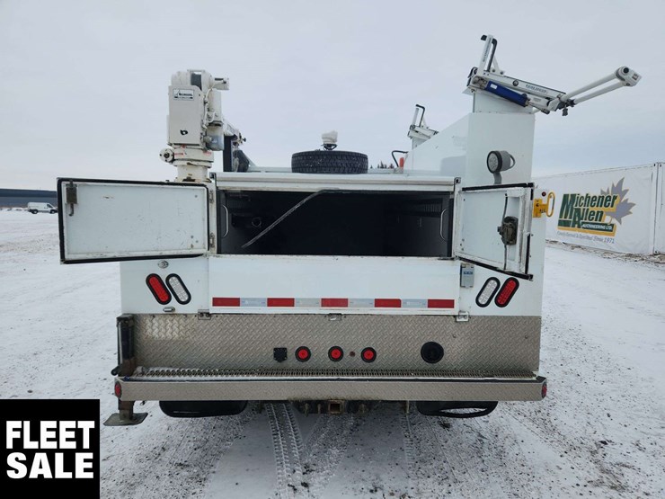 2014-ram-4500-slt-image-52