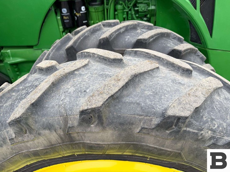 2012-john-deere-8335r-image-58