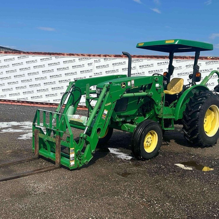 2016 JOHN DEERE 5065E