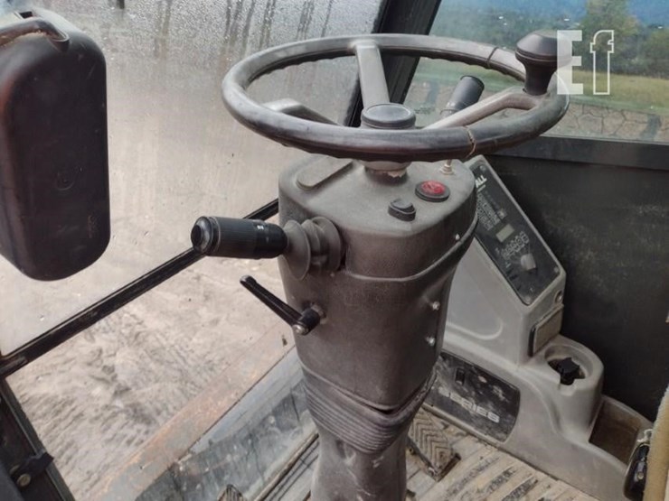 2005-gradall-xl3300-image-14