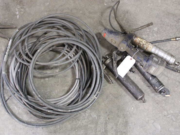 two-grease-guns-with-hose-image-1