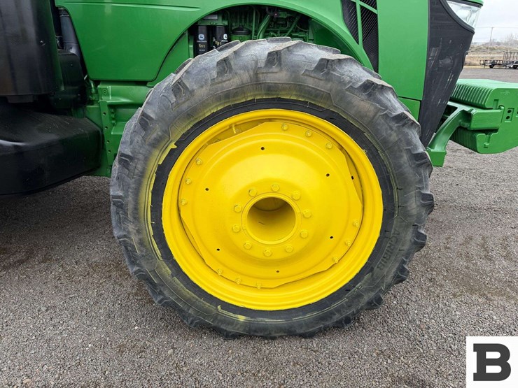 2012-john-deere-8335r-image-57