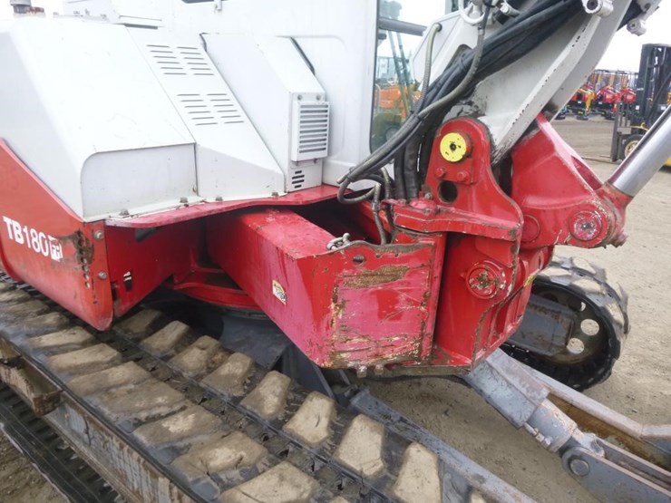 2012-takeuchi-tb180fr-image-21