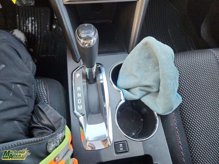 2017-chevrolet-equinox-lt-image-23