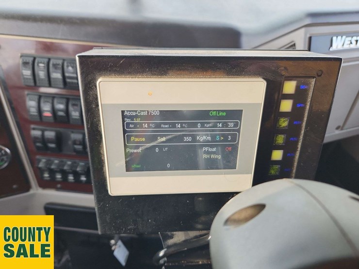 2015-western-star-4700-image-22