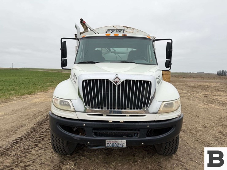 international-4400-image-9