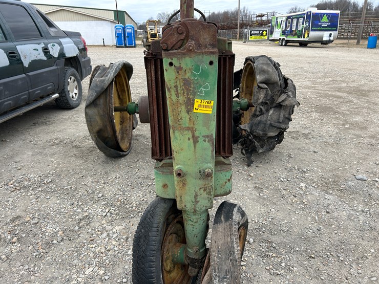 john-deere-b-image-1