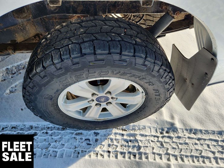 2020-ford-f150-xl-image-7