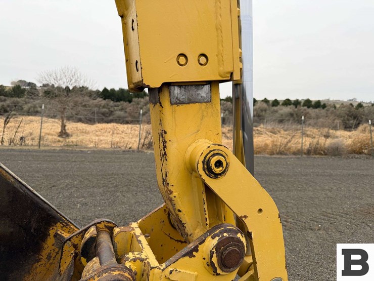 1998-caterpillar-416c-image-32