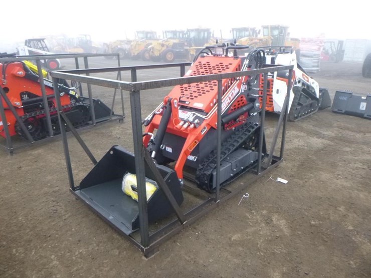 2025-agt-ysrt14-skid-steer-track-loader-image-1