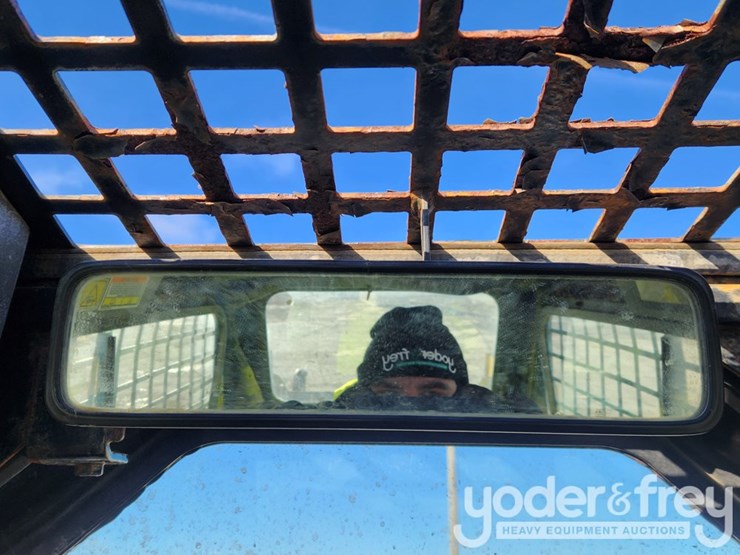 2011-caterpillar-236b3-image-29