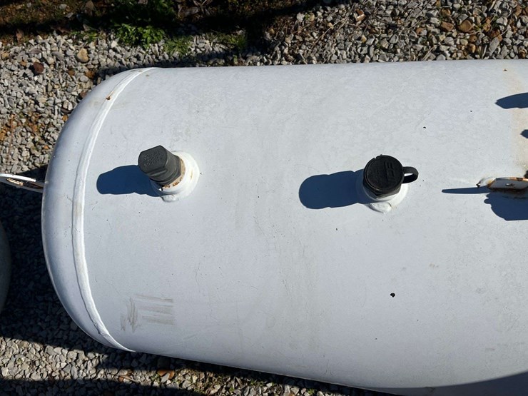 250-gallon-propane-tank-image-4