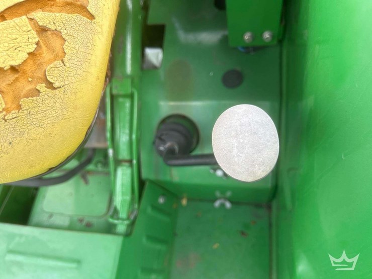 2016-john-deere-5065e-image-15