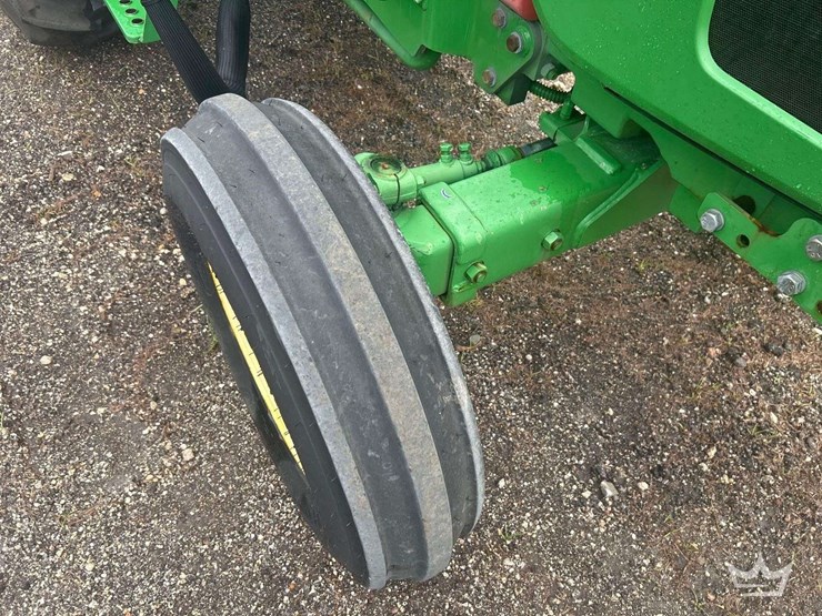 2016-john-deere-5065e-image-40