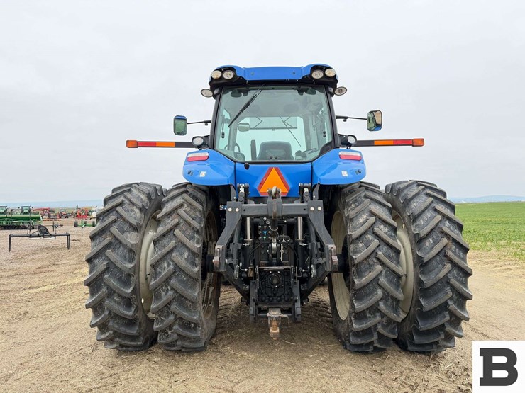 new-holland-t8.330-image-4