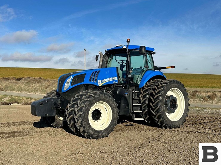new-holland-t8.330-image-94