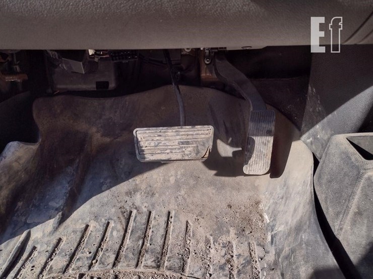 11-chevy-truck^title^-image-7