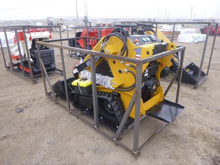 2025-agt-mx-mrt14-skid-steer-track-loader-image-4