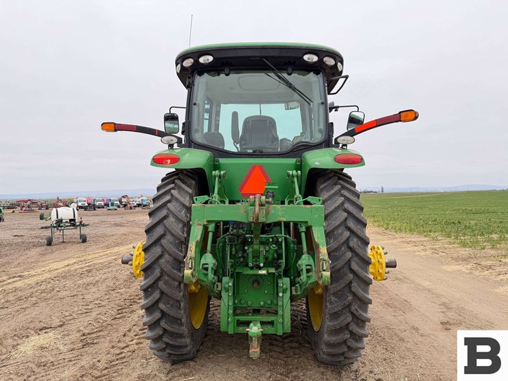 2012-john-deere-7215r-image-4