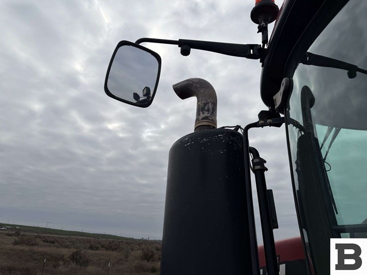 2012-case-ih-600-image-89