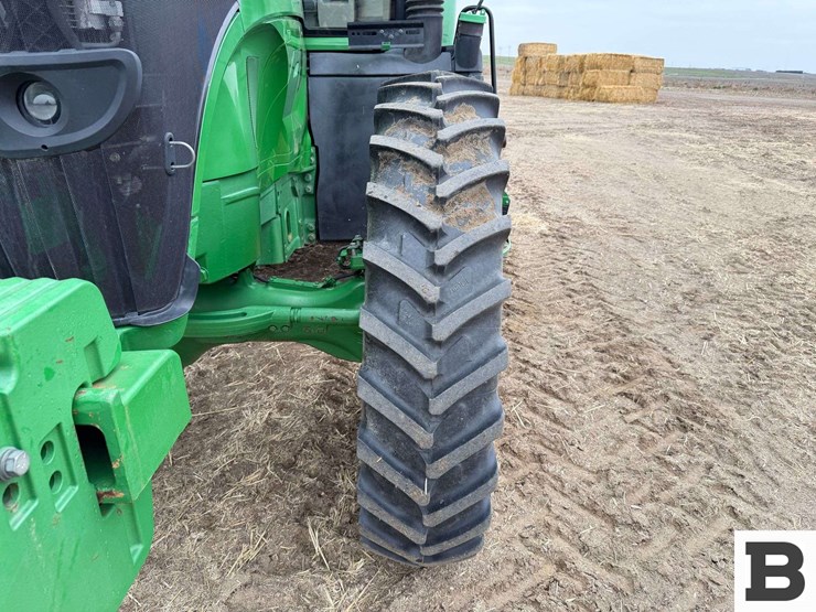 2016-john-deere-7290r-image-12