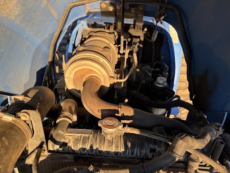 2017-new-holland-workmaster-40-image-42