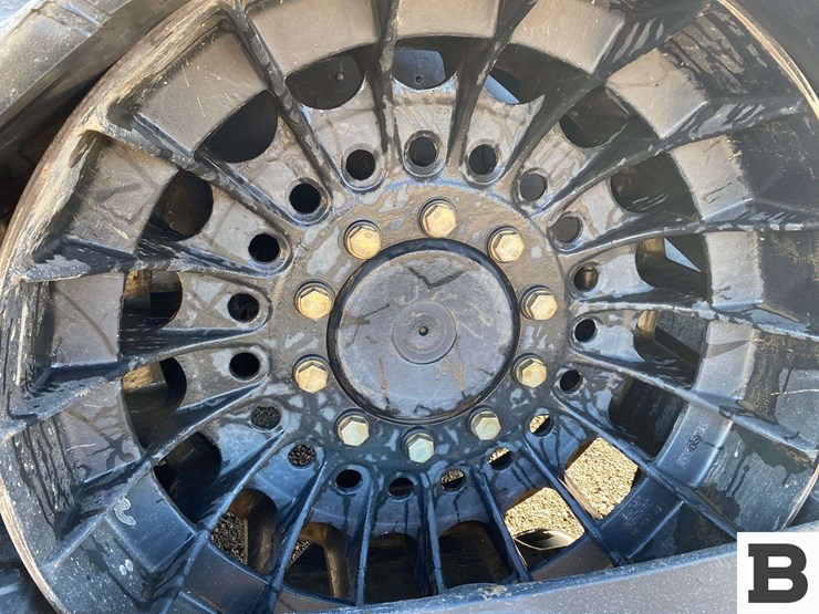 2007-case-ih-480-image-63