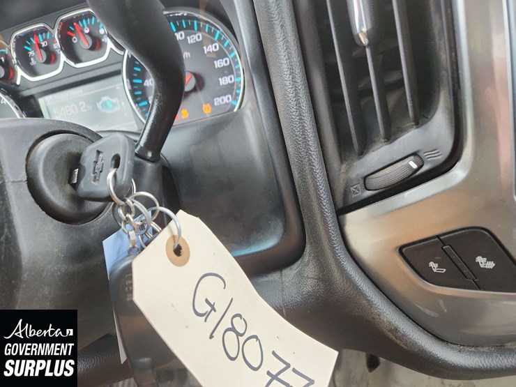 2018-chevrolet-silverado-2500hd-image-25