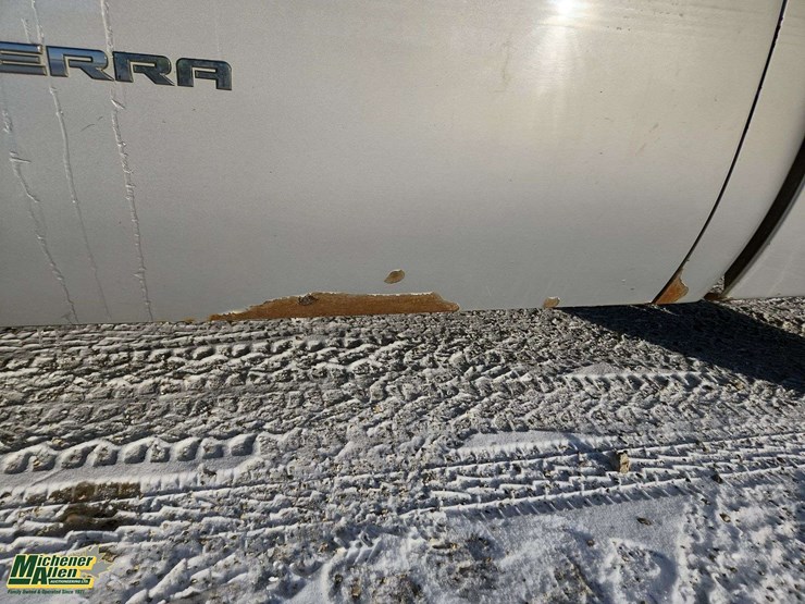 2010-gmc-sierra-1500-image-31