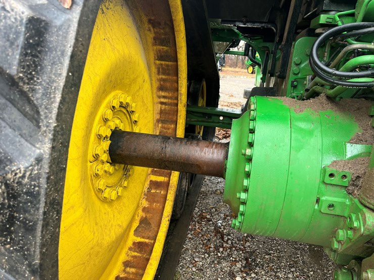 2014-john-deere-8370rt-image-18