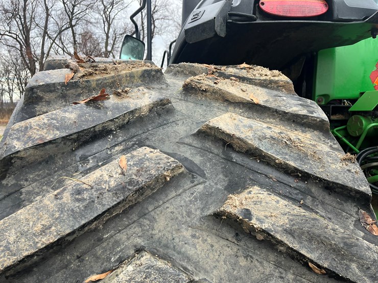 2014-john-deere-8370rt-image-20