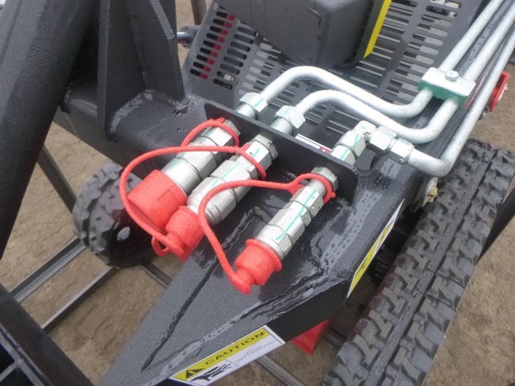 2025-agt-lrt23-skid-steer-track-loader-image-10