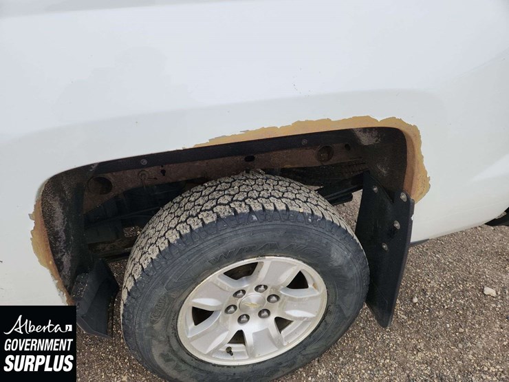 2017-chevrolet-silverado-1500-image-37