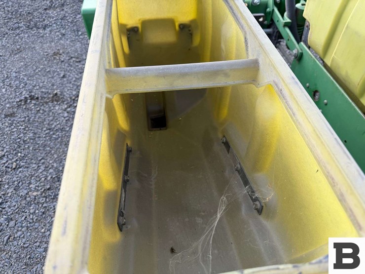 john-deere-1720-image-21