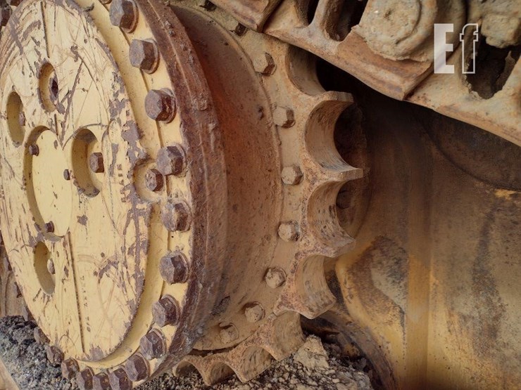 caterpillar-d6h-image-28