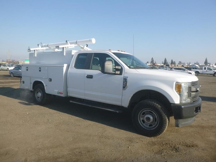 2017-ford-f350-image-2