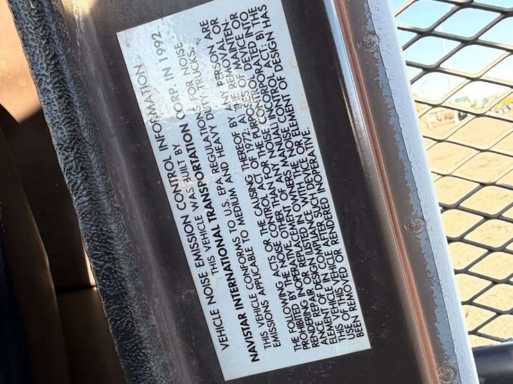 1992-international-4800-image-52