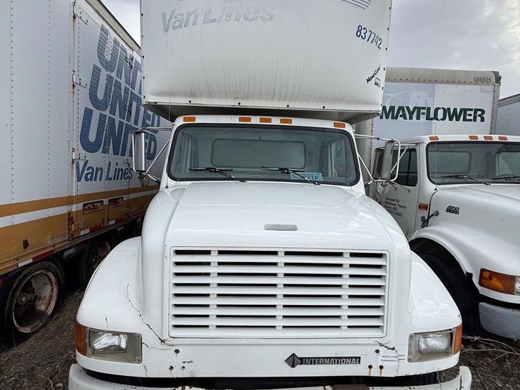 2000-international-4700-image-2