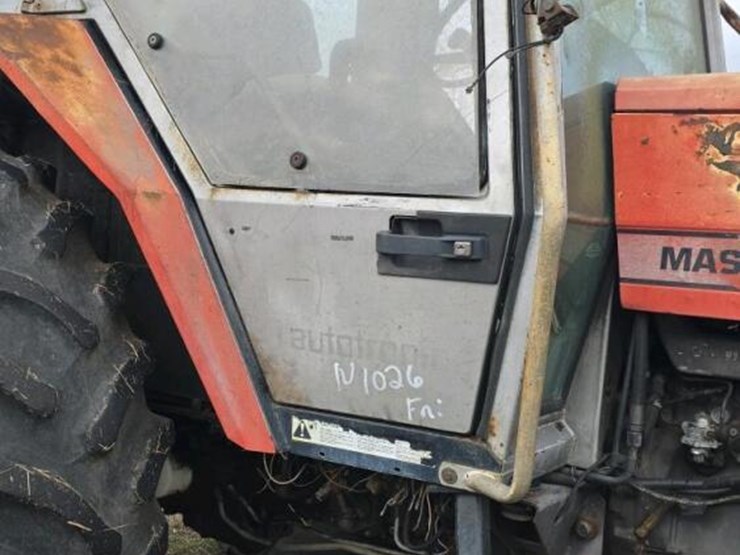 massey-ferguson-3070-tractor,-s/n-p083033:-cab-image-5