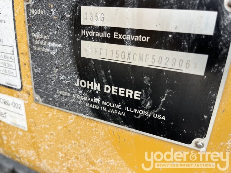 2022-deere-135g-image-45