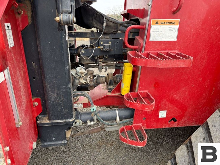 2014-case-ih-steiger-370-rowtrac-image-22
