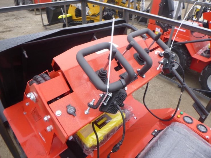 2025-agt-sda140w-skid-steer-loader-image-16