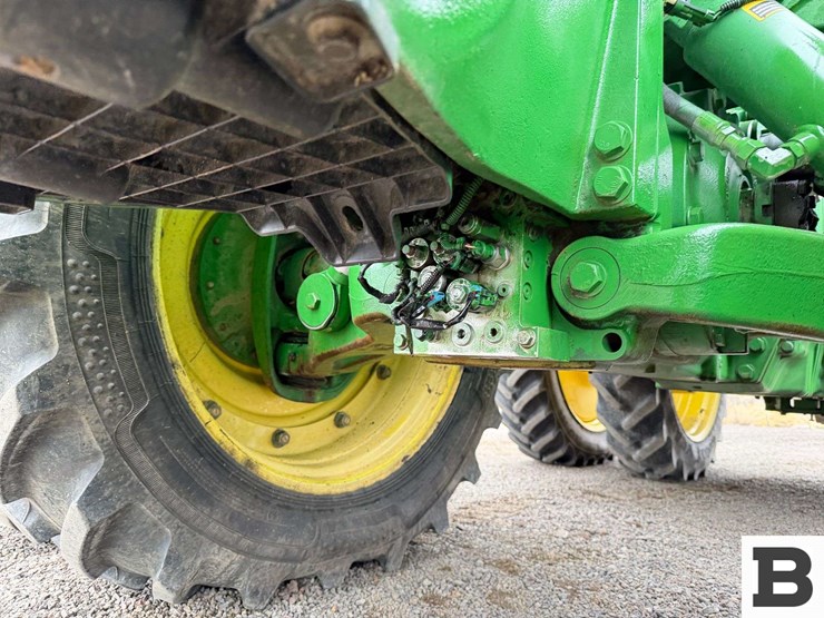 2012-john-deere-8335r-image-20