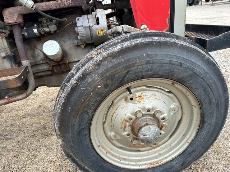 massey-ferguson-230-image-10